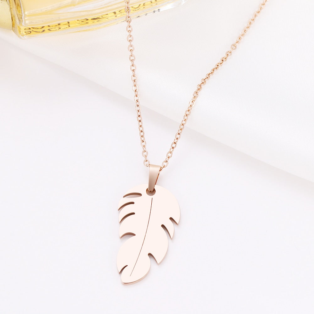 Solid Feather Necklace